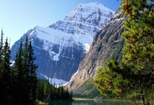 锋线告急！巴萨“危”与“机”：欧联杯生死战，拉齐奥静候挑战